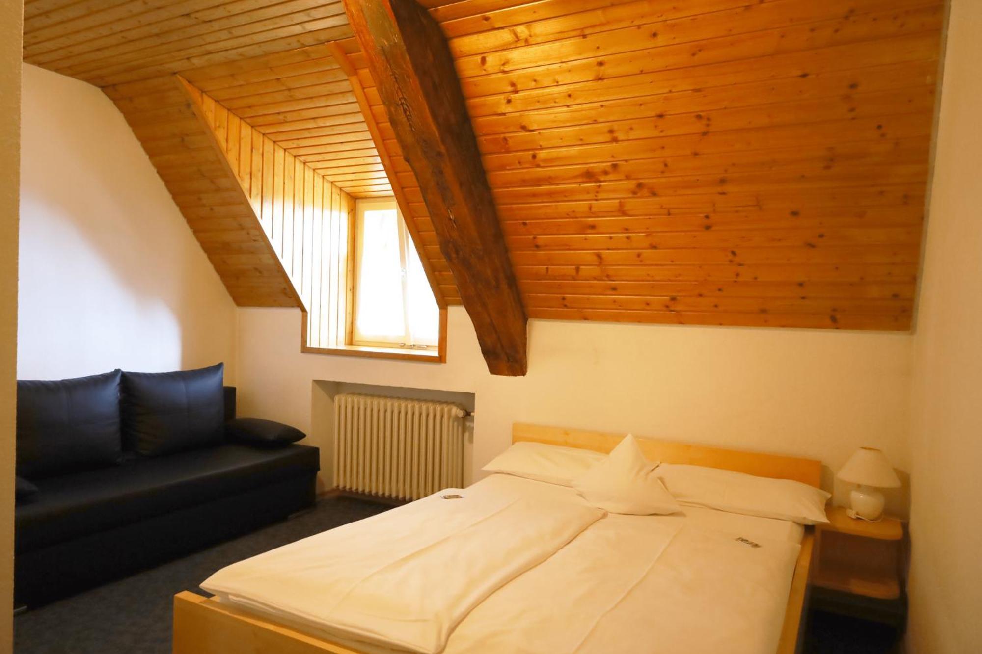 Hotel Gasthof Zur Post Wolfegg Bagian luar foto