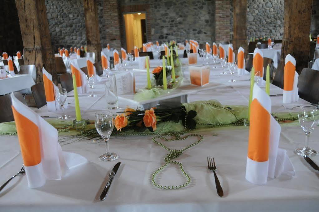 Hotel Gasthof Zur Post Wolfegg Bagian luar foto